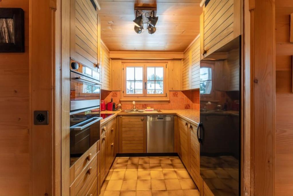 Charming Alpine Apartment Гштад Экстерьер фото