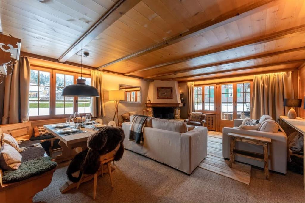 Charming Alpine Apartment Гштад Экстерьер фото