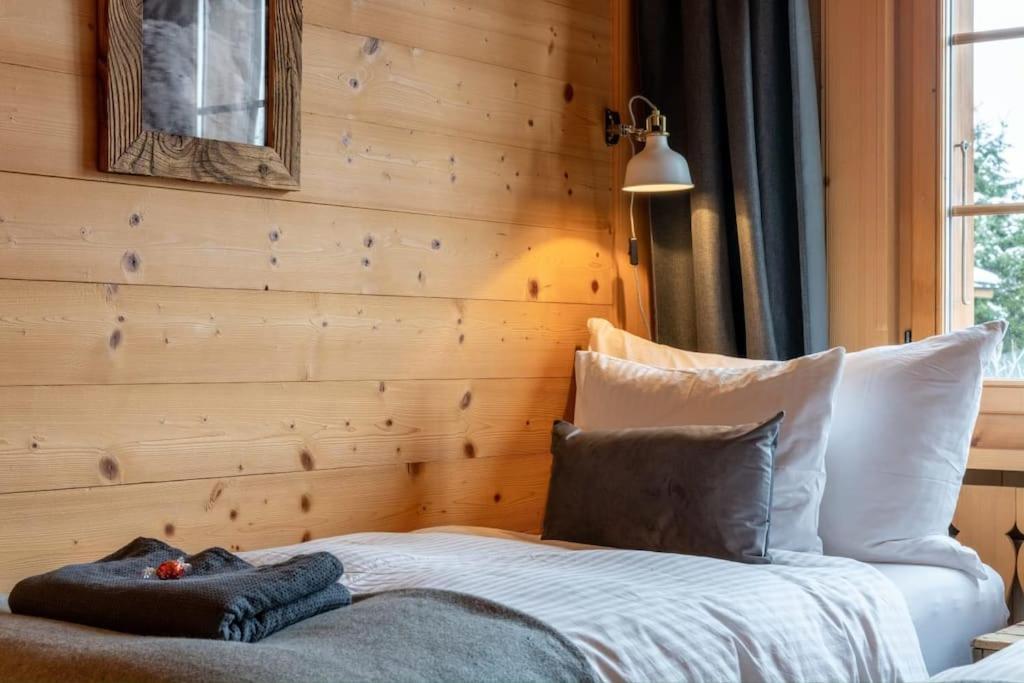 Charming Alpine Apartment Гштад Экстерьер фото