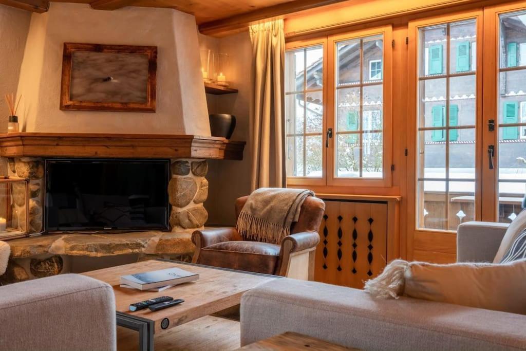 Charming Alpine Apartment Гштад Экстерьер фото